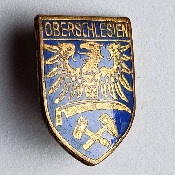 Oberschlesien Upper Silesia Europe Enamel Gold Tone Metal Brooch Lapel Pin - Picture 1 of 2